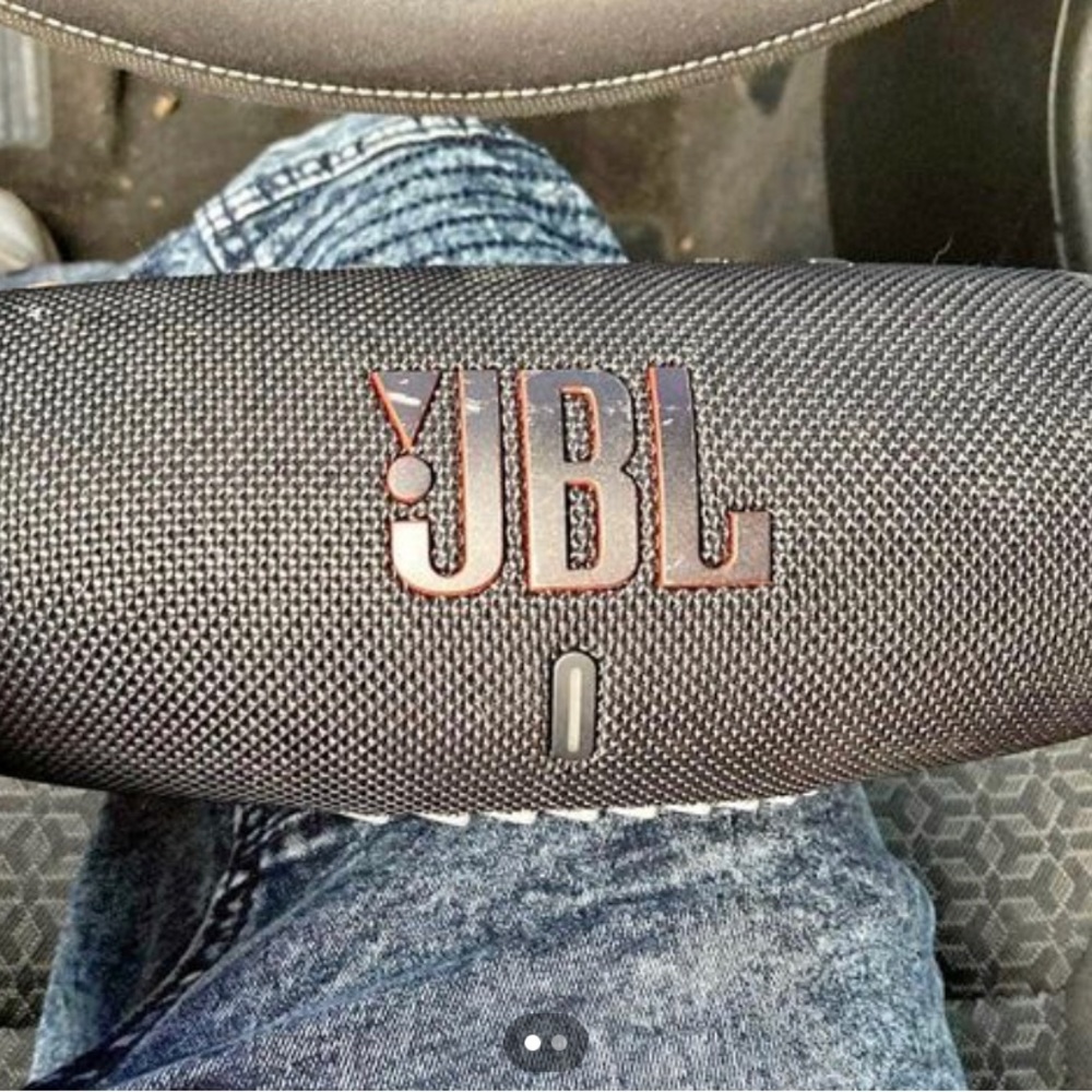 JBL CHARGE 3